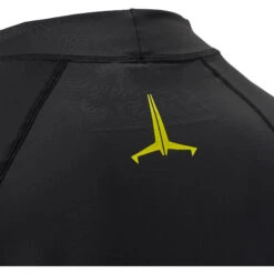 Musto Insignia UV Fast Dry Rash Guard - Black 8 Musto Insignia UV Fast Dry Rash Guard - Black -Yacht Clothing Store 2020 Musto Insignia Fast Dry Long Sleeve Rash Guard 80901 991 3