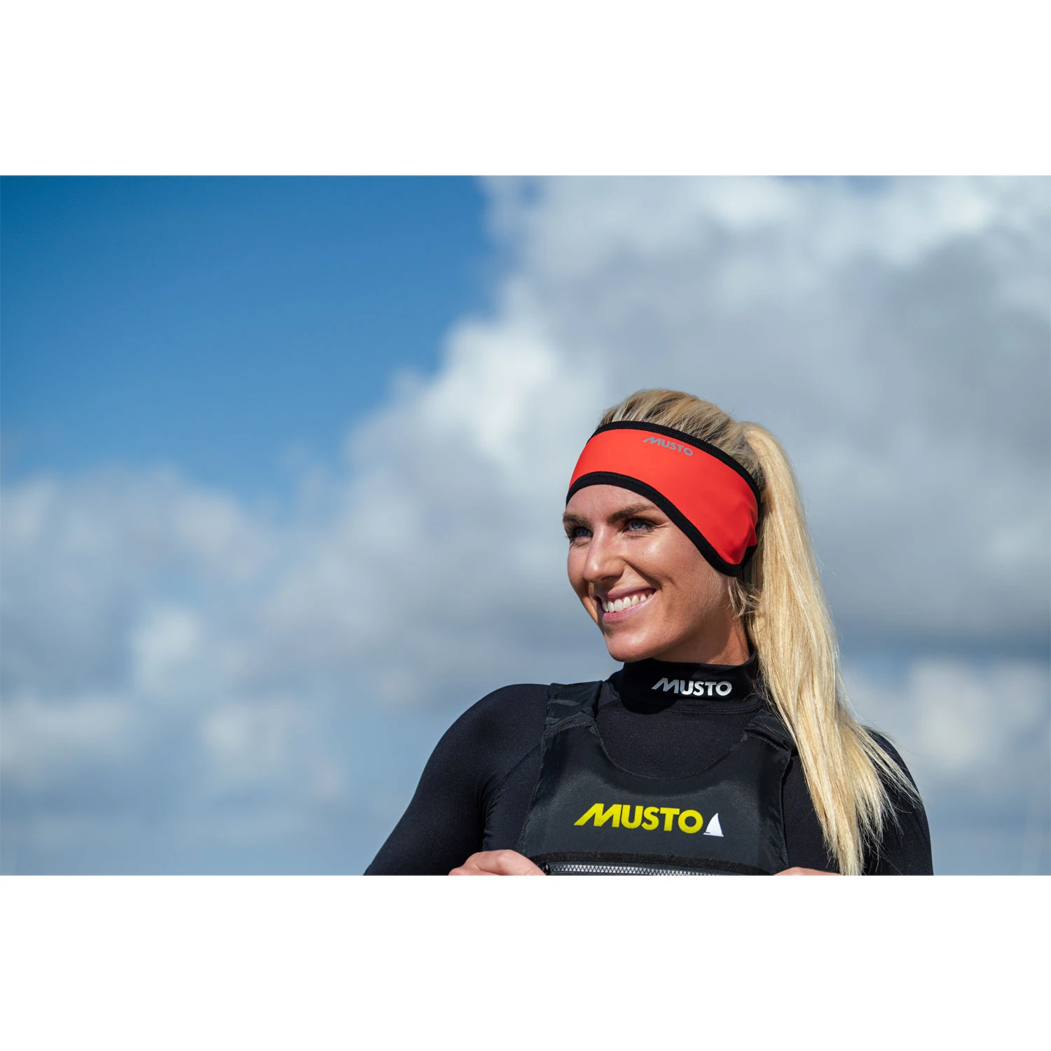 Musto Championship Aqua Headband 2.0 - Oxi Fire 4 Musto Championship Aqua Headband 2.0 - Oxi Fire - Image 2